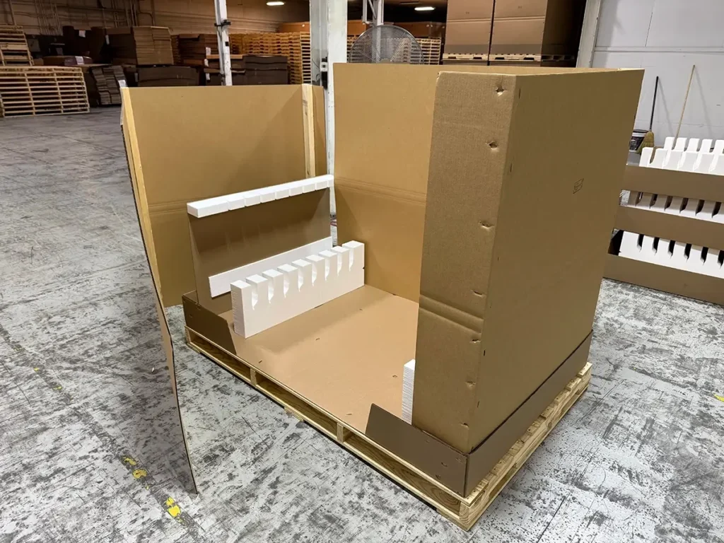 Expendable packaging with inserts